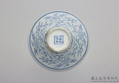 图片[3]-Cup with lotus scrolls in underglaze blue, Mark of da ming chenghua nian zhi. Qing dynasty, 17th – 18 century-China Archive